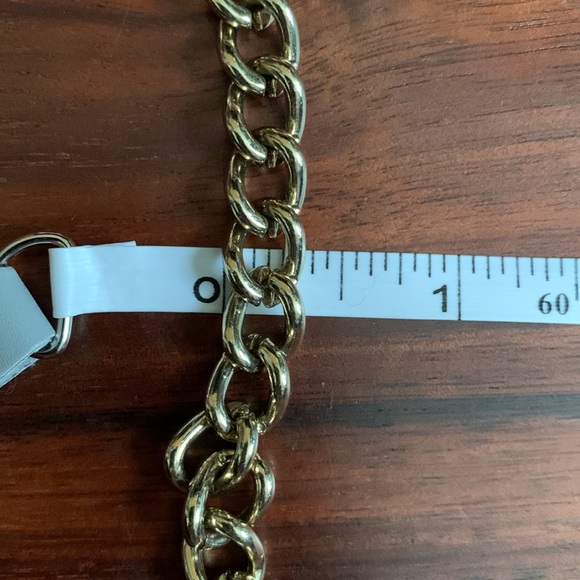 Juicy Couture gold tone rhinestone heart bracelet - Picture 4 of 4